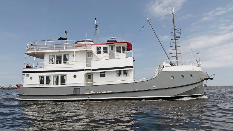 Florida Bay Coaster 65 - RED HEAD